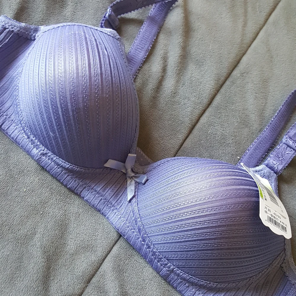 Purple‎ adjustable bra